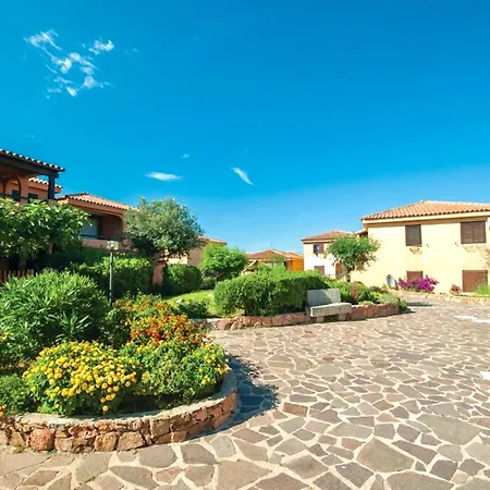 4 Beds In Marinella Just 250 Mt From The Appartamento Golfo Aranci